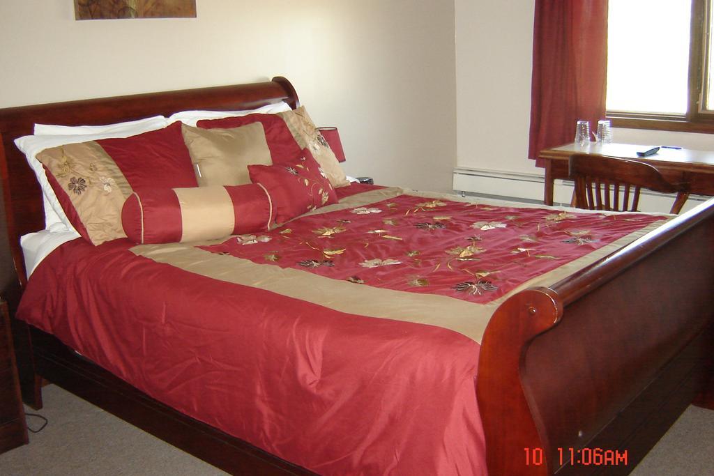 Midway Motel Radisson 객실 사진